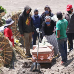 Acción penal por fraude en concesiones eléctricas, anuncia AMLO