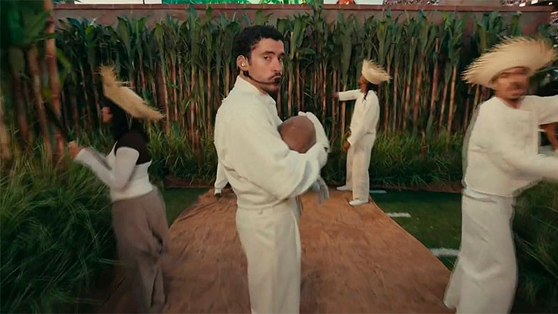 Protagoniza Bad Bunny uno de los shows latinos más comentados del Super Bowl